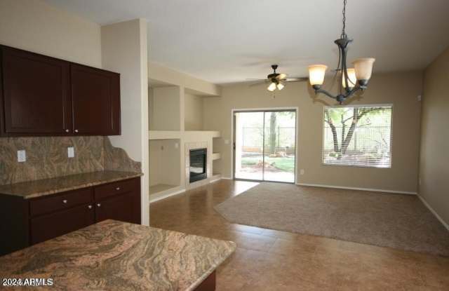 40435 N ACADIA Court Gallery 3