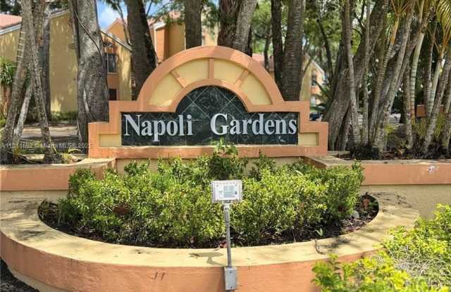 905 Coral Club Dr photos photos