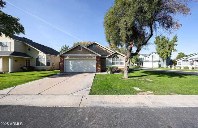 214 S RUSH Circle E photos photos