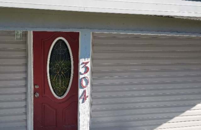 304 I Street - 304 I Street, Beckley, WV 25801