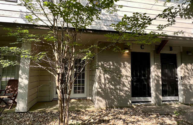 1405 Airline Drive - 1 photos photos