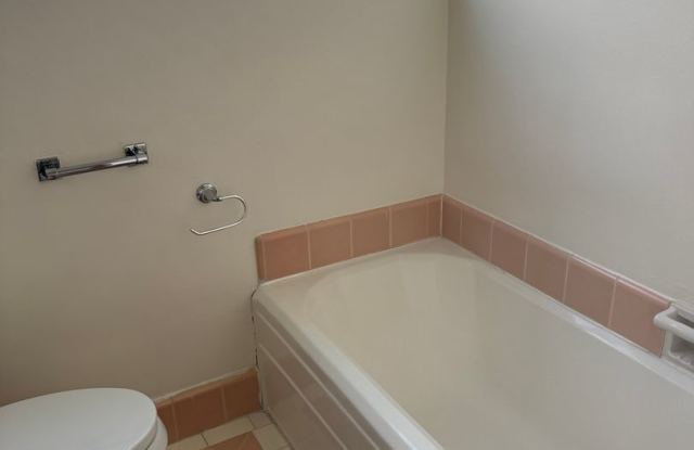 853 S. Hobart Ave photos photos