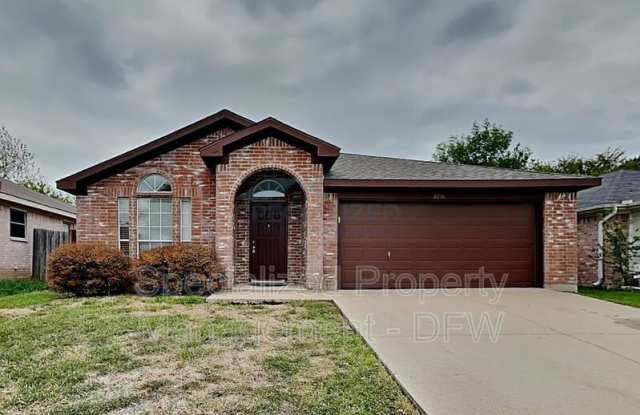 8036 Cannonwood Dr - 8036 Cannonwood Drive, Fort Worth, TX 76137