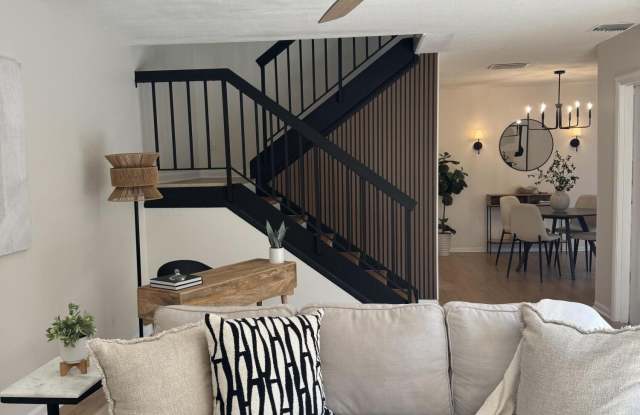 6372 Seven Springs Blvd photos photos