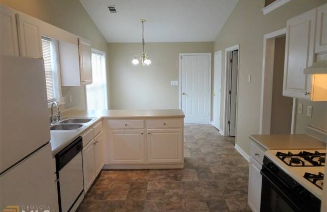 610 Sunnyside Dr Gallery 3