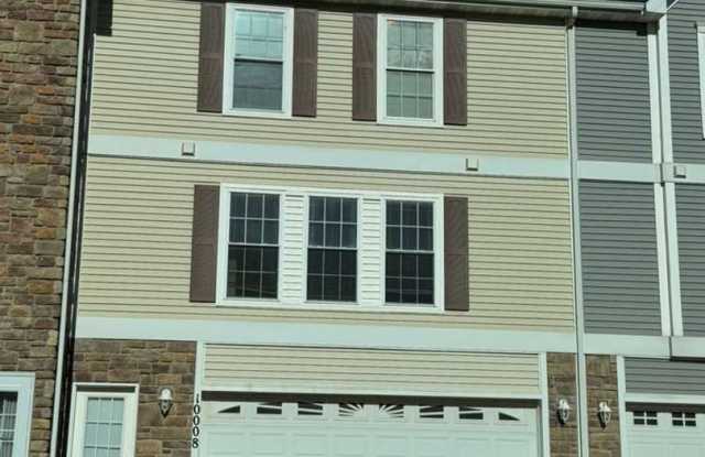 Home For Rent – Ready to Move In! $1,595/month--2-Bedroom End Unit Townhome | Prime West Des Moines - 8302 Westown Parkway, West Des Moines, IA 50266 Home For Rent – Ready to Move In! $1,595/month--2-Bedroom End Unit Townhome | Prime West Des Moines - 8302 Westown Parkway, West Des Moines, IA 50266