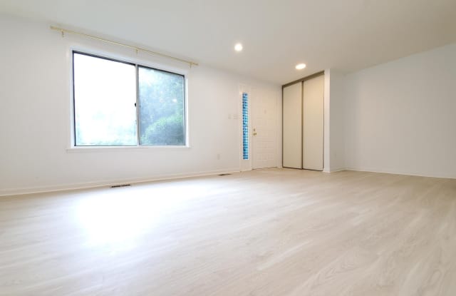 7821 ARCHBOLD TERRACE Gallery 4