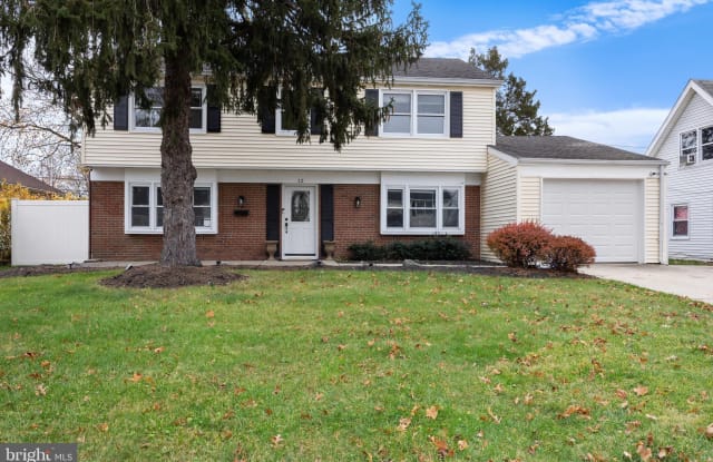 12 MULLSHIRE LANE - 12 Mullshire Lane, Burlington County, NJ 08046