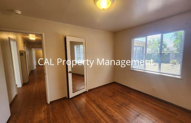 Charming 3BD/2BA Salinas Home with Sunroom & Backyard Access Gallery 1