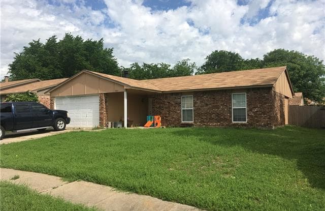 7217 Chatham Road - 7217 Chatham Road, North Richland Hills, TX 76182