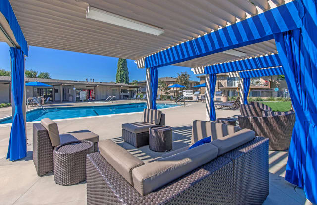 R.C. Briarwood Apartment Homes Gallery 2