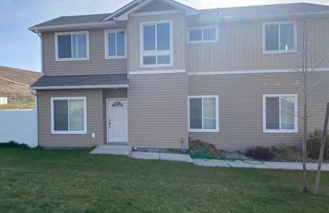 Stylish Comfort in the Heart of Pullman photos photos Stylish Comfort in the Heart of Pullman photos photos