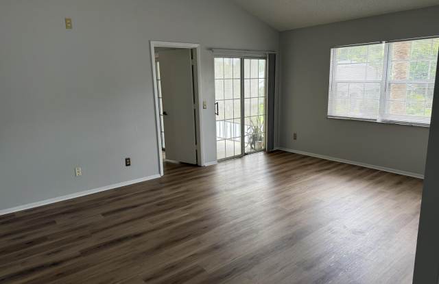 1650 SE Green Acres Circle Gallery 2