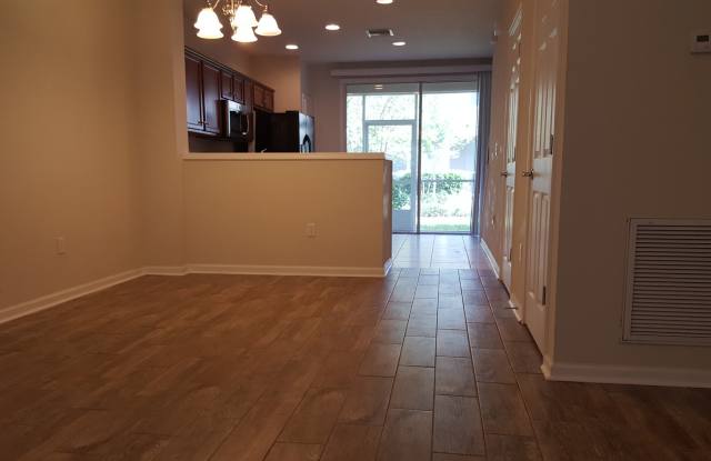2 Bedroom Rental Gallery 1