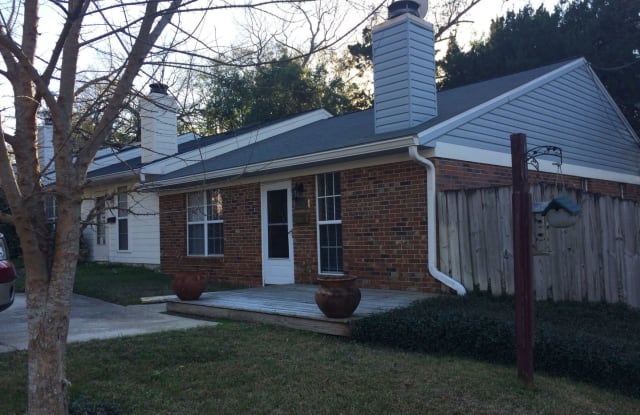128 Satsuma St - 128 Satsuma Street, Tallahassee, FL 32301