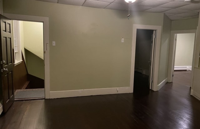 421-423 Belleville Ave - 421 Belleville Avenue, New Bedford, MA 02746