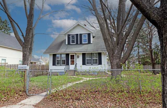 818 7th Ave N photos photos