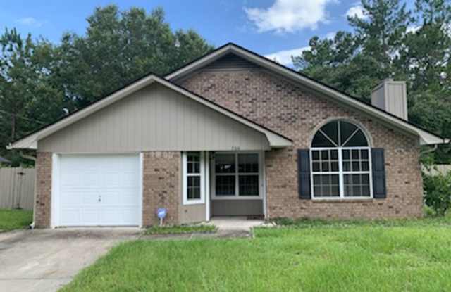 3 Bedroom 2 Bath Pet Friendly Home. photos photos