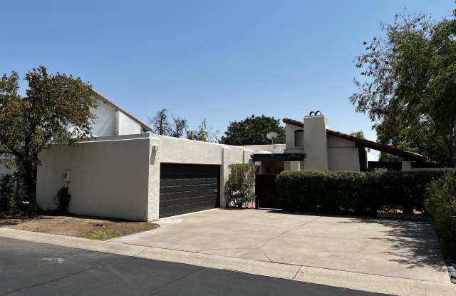 1201 E ESCONDIDO Drive - 1201 East Escondido Drive, Phoenix, AZ 85014