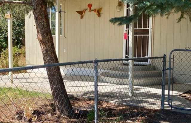 2 Bedroom With Lots of Space - 1405 Gulledge Road, Farmington, NM 87401