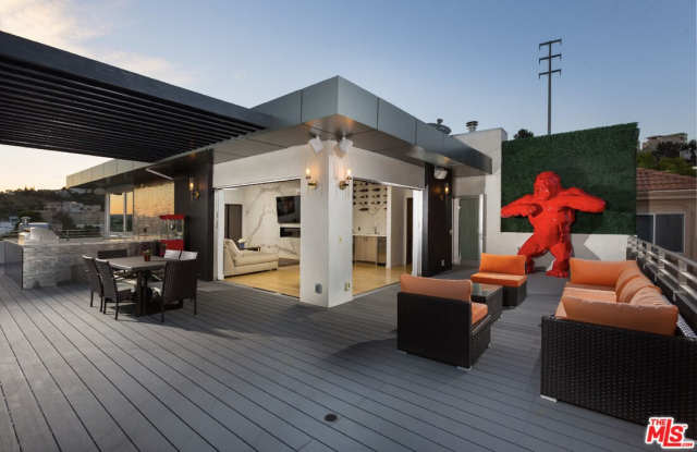 1610 VIEWMONT DR Gallery 2
