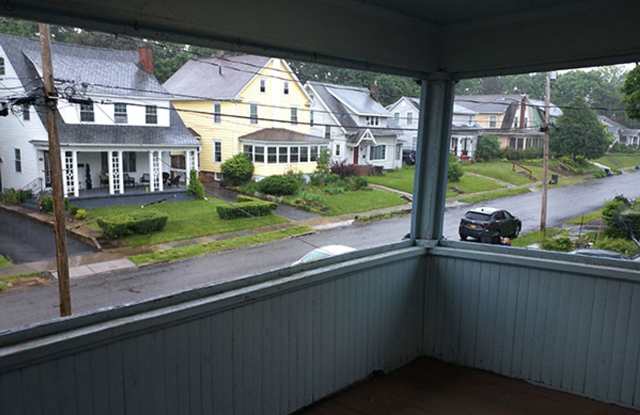 AVAILABLE 6/1/27 Newly Renovated Second Floor Apartment Gallery 2