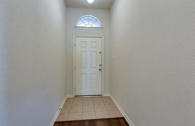 313 Brasher Lane Gallery 3