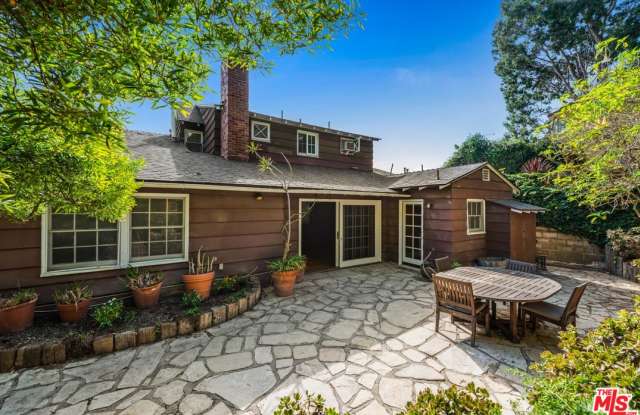 21613 PACIFIC COAST HIGHWAY - 21613 Pacific Coast Highway, Malibu, CA 90265