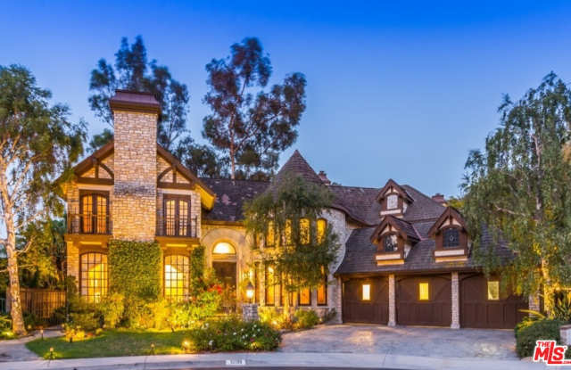 12139 Summit Ct - 12139 Summit Court, Los Angeles, CA 90210