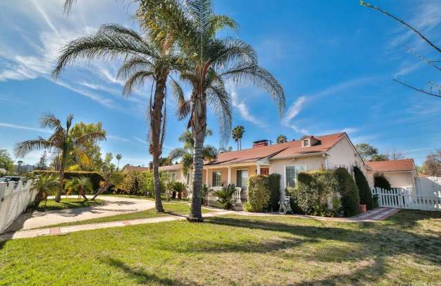 5755 Vista Del Monte Avenue Gallery 2