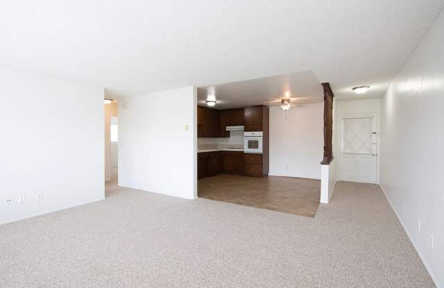 *OPEN HOUSE: 7/5 12-2PM* Beautiful 2br Corner Apartment with Parking photos photos