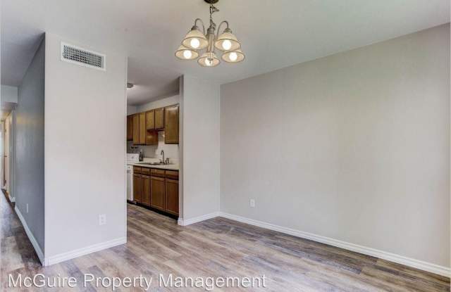 7261 S. Xenia Cir. #C Gallery 3