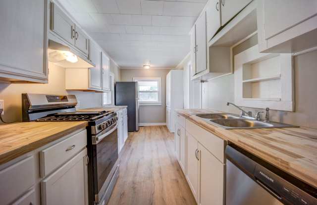 Freshly Updated 3 Bedroom Home photos photos