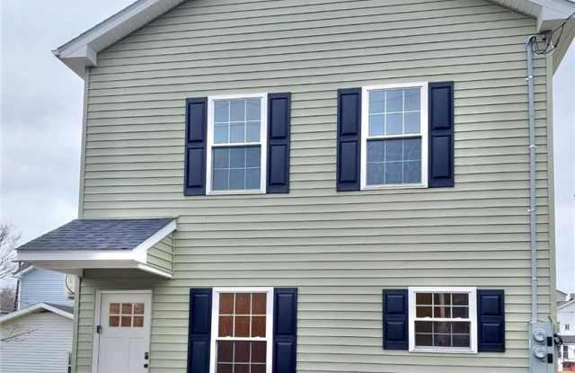 635 Line Street unit: A photos photos