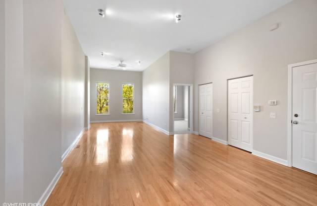 1875 N Milwaukee Avenue Gallery 2