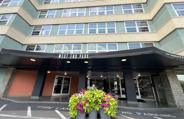 2 Bedroom/ 2 Bath condo on West End, 1 assigned covered parking spot, Small Storage Space included, Secured Entry photos photos