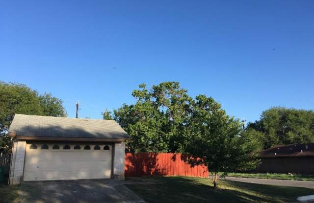 8002 Laurel Bnd - 8002 Laurel Bend, San Antonio, TX 78250