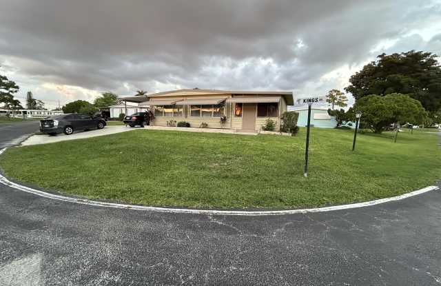 8888 Kings Drive - 8888 Kings Drive, Boynton Beach, FL 33436