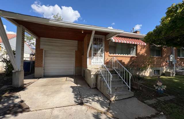 2739 S Melbourne St photos photos