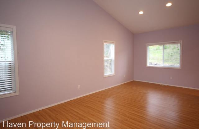 2919 48th St NE Gallery 4