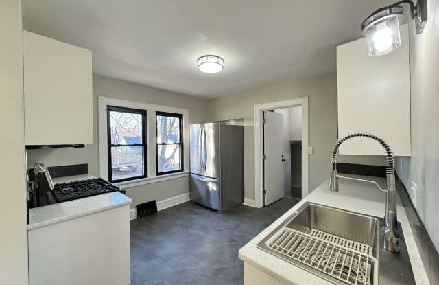 10202 West Bungalow Parkway - LOWER Gallery 3