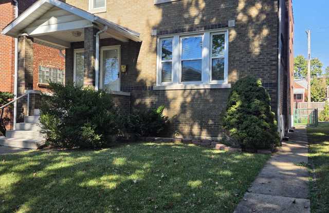 5239 Bancroft Ave Gallery 1