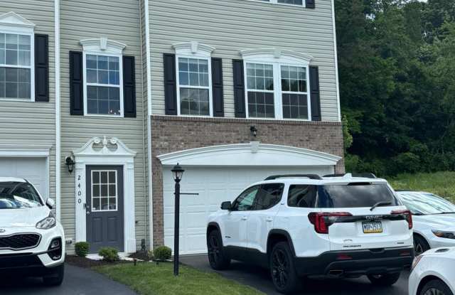 Beautiful 3 Bedroom Home in North Fayette! photos photos