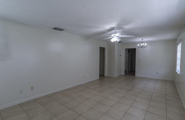 4219 Parkside Drive Gallery 4