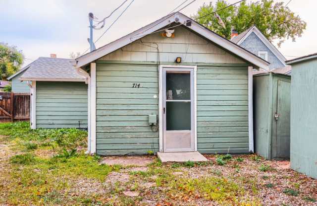 714 1/2 South Tejon Street Gallery 2