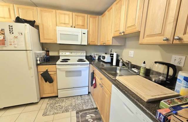 332 Jamaicaway - 332 Jamaicaway, Boston, MA 02130