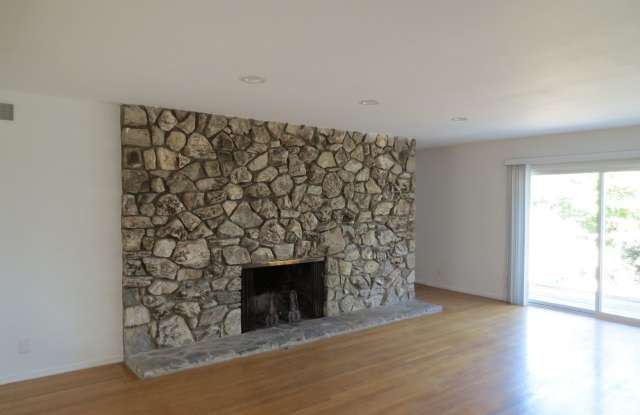 3012 Java Road Gallery 3