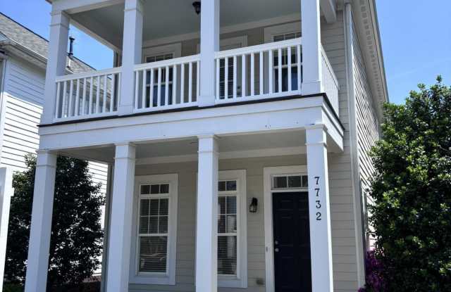 7732 Acc Boulevard photos photos