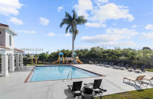 833 SW 148th Pl Gallery 4