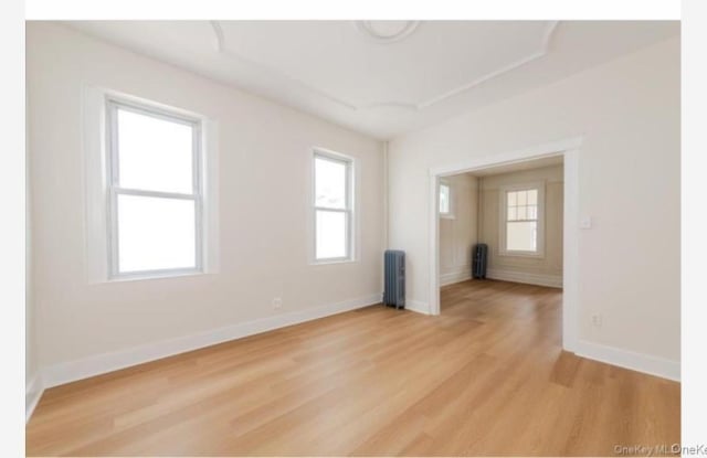 959 Van Nest Avenue unit: 2 photos photos